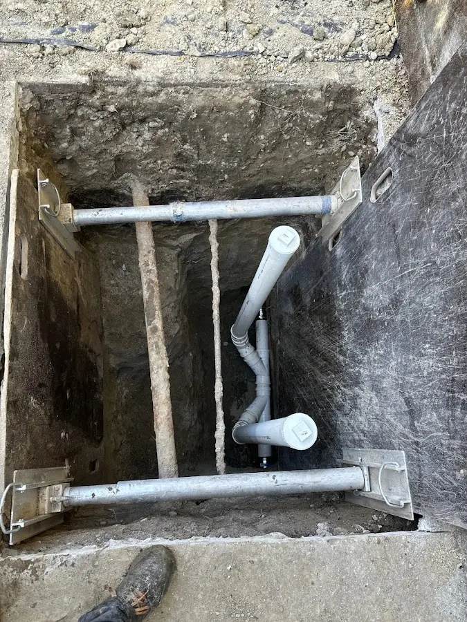 Experienced plumber completing Gas Line Repair work in Franklin